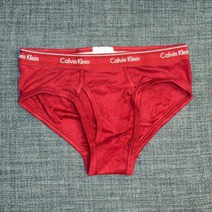 Calvin Klein Red Low-Rise Men's Briefs, Size M (1 pair)
